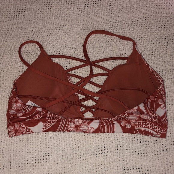 Victoria Sport Sports Bra - Picture 2 of 3